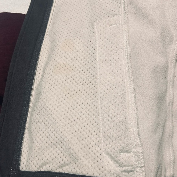 Medium The North Face “soft shell” jacket - Picture 9 of 9